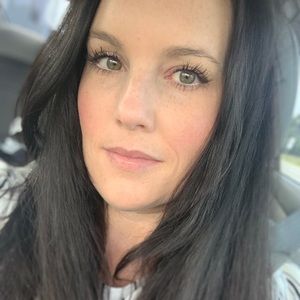 Meet your Posher, Whitney